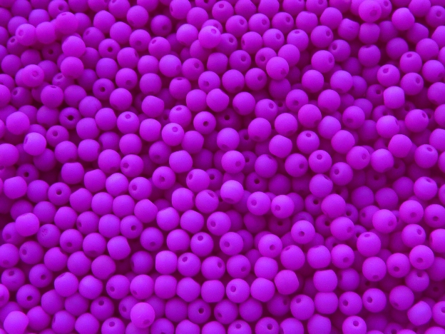 03-R-25125 Neon Dark Purple/Magenta 3 mm. 100 Pc.-0