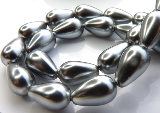 0020066 Silver-Grey Pearl Drop. 12 Pc.-0