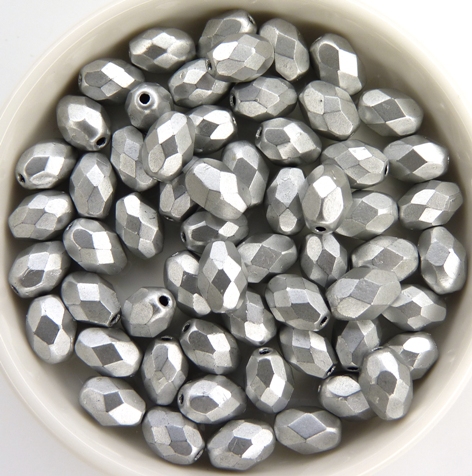 0020276 Metallic Suede Silver Oval Facet 8 x 6 mm. 15 Pc.-0