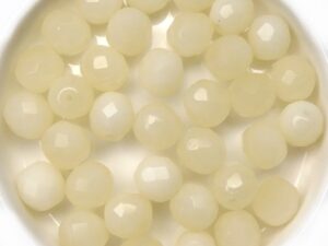 0040247 Creme Opal, Facet 8 mm. 15 Pc.-0